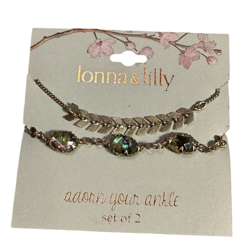 NWT Lonna & Lilly anklets